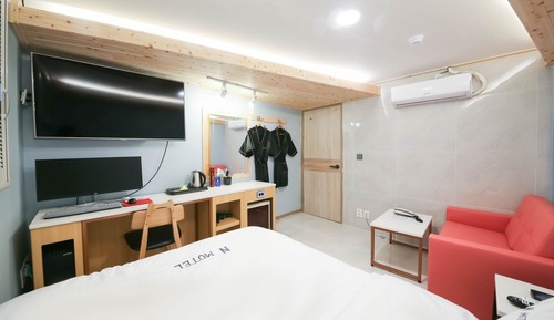 Room (Standard Room 1 PC (All OTT Service A)