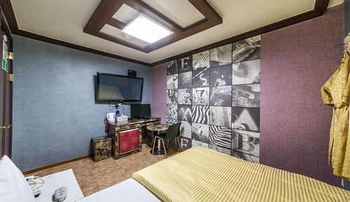 Room (Standard Room)