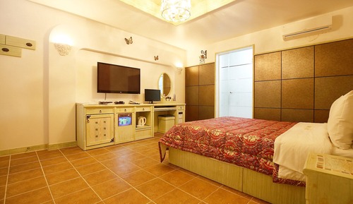 Room (Standard A)