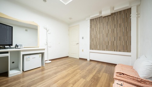 Room (On-dol)