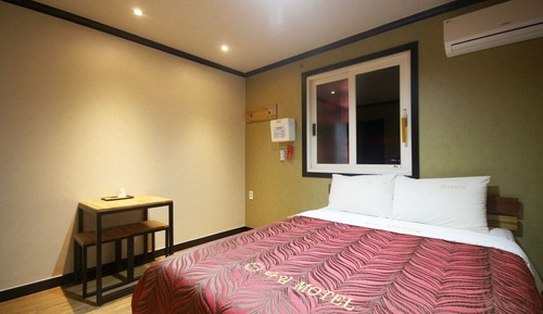 Room (Standard Room)