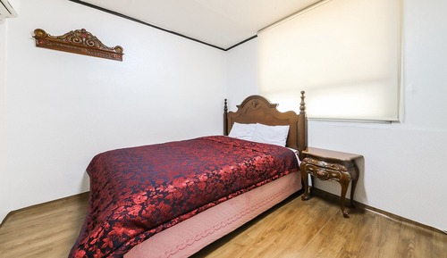Room (Standard Room A)
