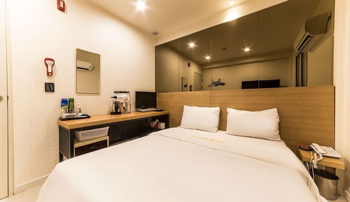 Room (Mini Room)