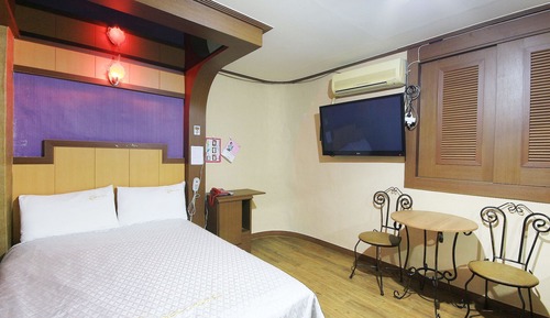 Room (Standard Room)