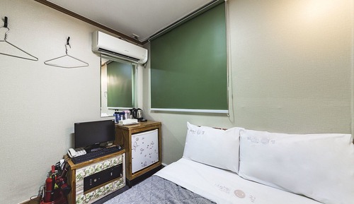 Room (Standard mini)