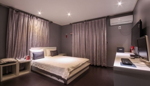 Room (Walkie Special Rate (No Parking))