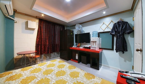 Room (Standard Room)