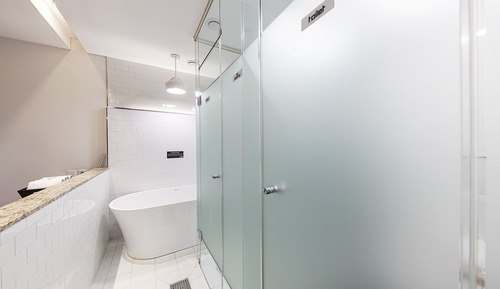 Room (Blue Superior (No 5-8))