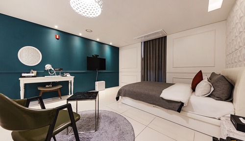 Room (Standard (Room 10-Room 13))