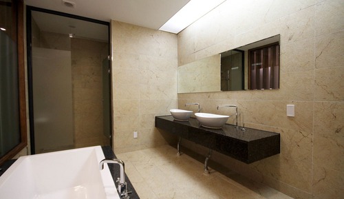 Room (Korean)