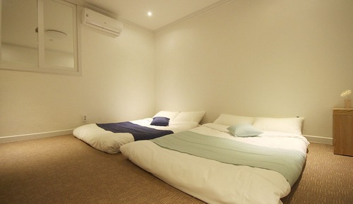Room (4-person Ondol (Elevator X))