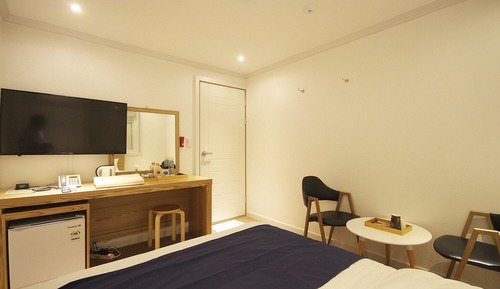Room (Standard Room)