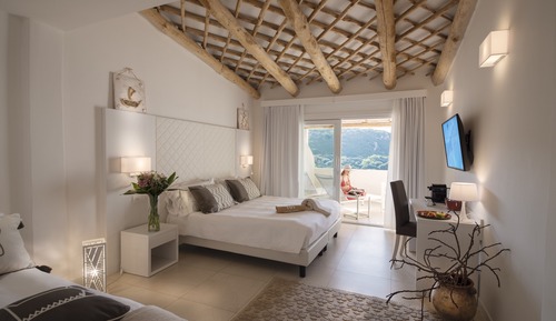 Habitación cuádruple junior (Suite Deluxe)