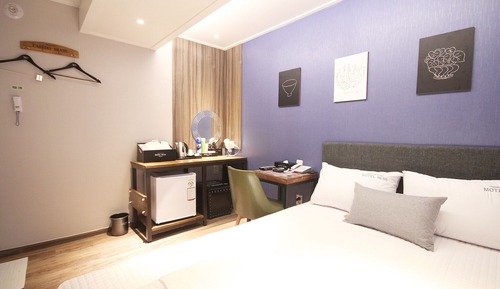 Room (Standard Room)
