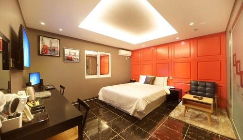 Room (Standard)