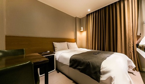 Room (Mini Room (No PC))