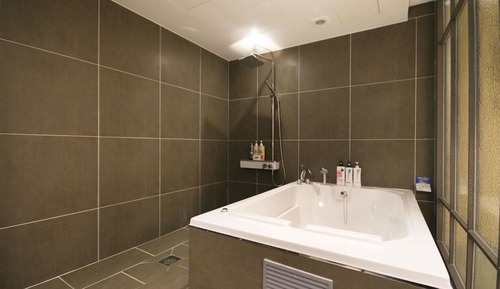 Room (Premium)