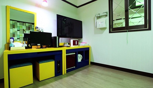 Room (General room (electric vehicle chargi)