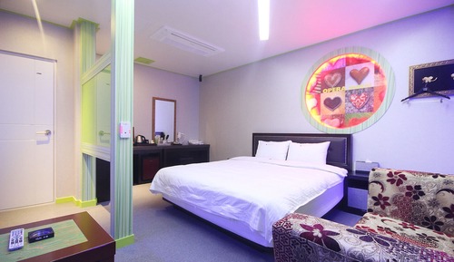 Room (Special Room)