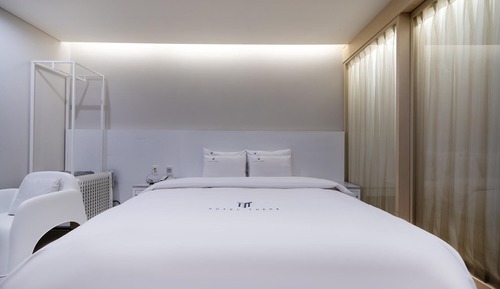 Room (Premium No 2 (65-inch smart TV in all)