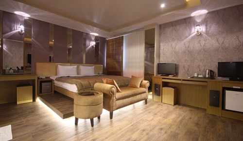 Room (Special Room)