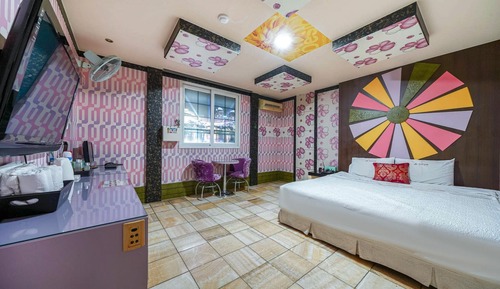 Room (Semi-Special Room)
