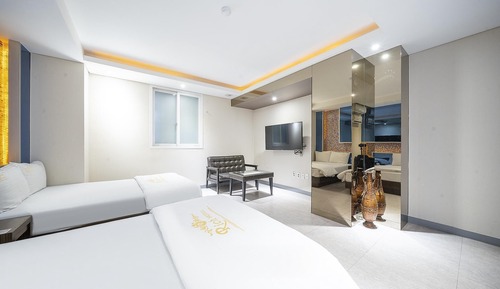 Room (Twin bed VIP (100% disinfection/sheet)