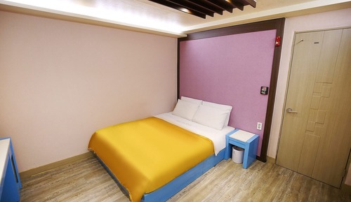 Room (Standard room B)