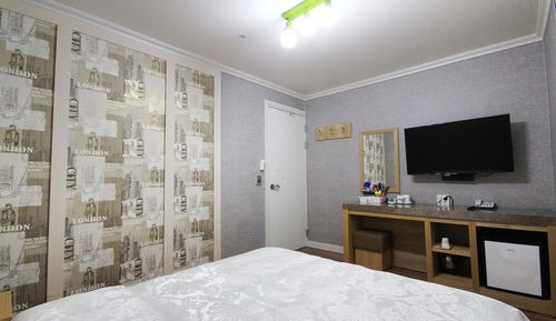 Room (Standard Room)