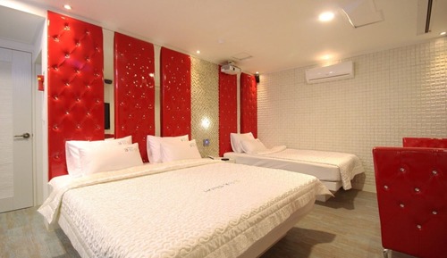 Room (Special Room)