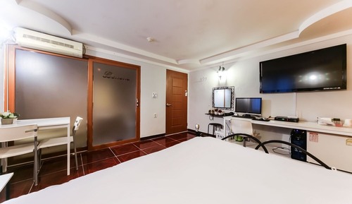 Room (Special Room)