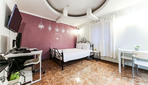 Room (Standard Room)