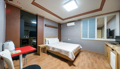 Room (Standard Room)