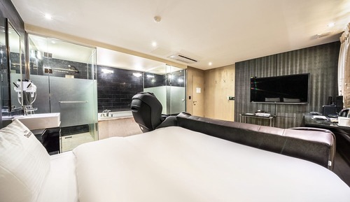 Room (Suite Massage Chair Room)