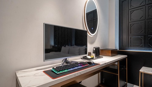 Room (Deluxe Premium (Gaming PC OTT Bathtub)