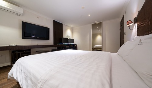 Room (Gaming couple pc room (2pc Netflix Di)