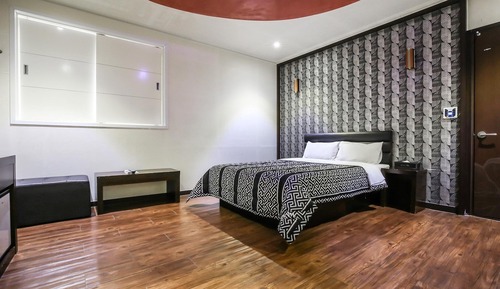 Room (Special Room)