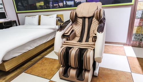 Room (Suite room A (Air Purifier + Massage )