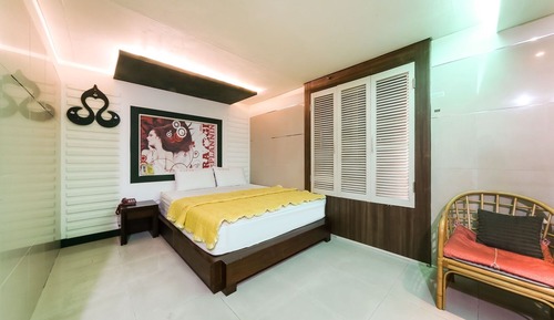 Room (Standard Room)