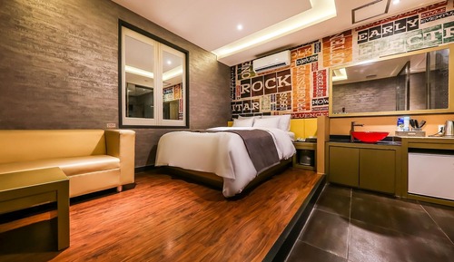 Room (VIP)