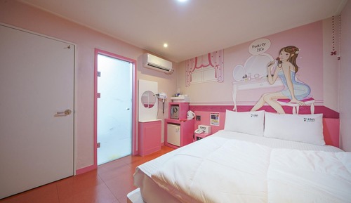 Room (1 room 1 parking-concept room)