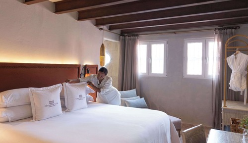 Suite estudio, 1 cama de matrimonio grande, no fumadores, balcón