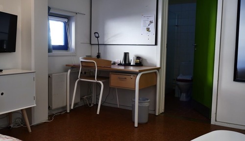 Habitación individual básica, baño privado