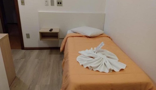 Habitación económica con 1 cama doble o 2 individuales