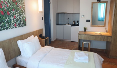 Habitación económica con 2 camas individuales, balcón, vistas al mar