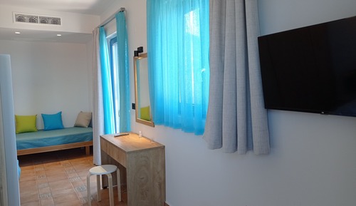 Estudio familiar, balcón, vistas al mar