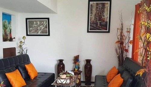 Villa familiar, varias habitaciones