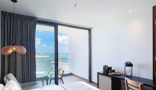 Habitación, 1 cama de matrimonio grande, vistas a la ciudad
