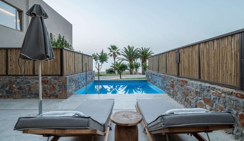 Petit Suites Sea View Private Pool