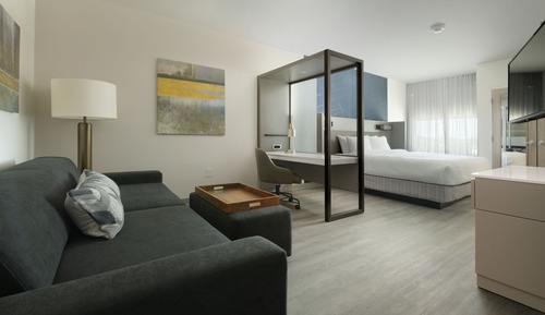 Suite, 1 cama de matrimonio grande (Mobility Accessible, Tub)